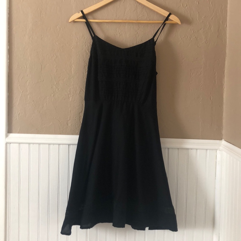 Spaghetti strap fit & flare sun dress ☀️